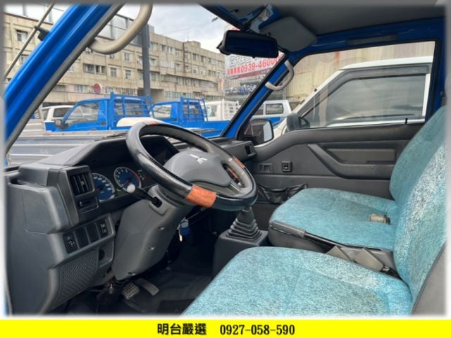 履約 里程 7 萬公里/ 升降尾門/ 認證車/ 車頭 原漆 / 車斗噴漆/ 全車保固 1 年【貨車 專賣 】  第4張相片