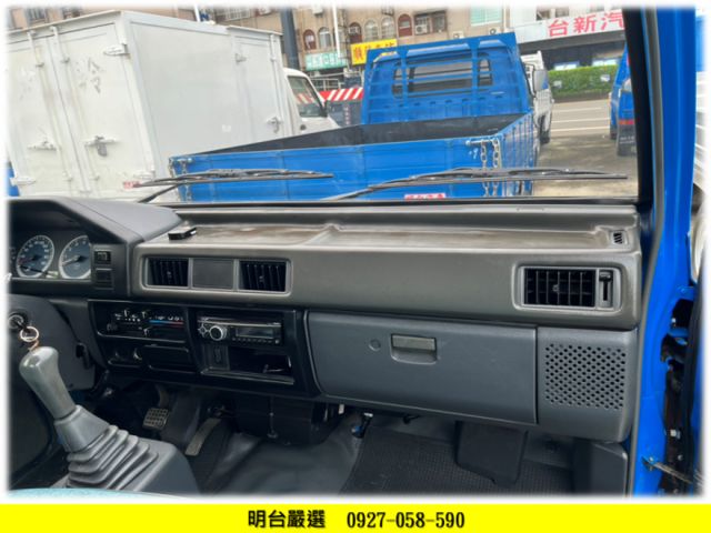 履約 里程 7 萬公里/ 升降尾門/ 認證車/ 車頭 原漆 / 車斗噴漆/ 全車保固 1 年【貨車 專賣 】  第6張相片