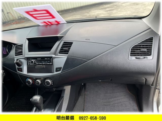 【皮 卡 2021】全車 原漆原鈑 / 認證車 / 2020年 12月 出廠 // 自排 // 原廠 全車保固 2 年  第6張相片