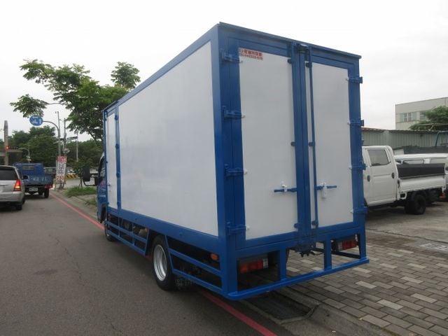 2017年 堅達14尺半 自排 高箱雙側開門  車美好開 可全貸 歡迎賞車!!  第4張相片