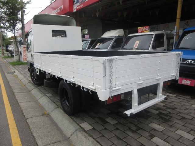2004年 堅達 11尺半 車美好開 可分期 歡迎賞車!!  第4張相片