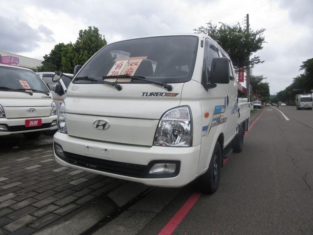 2019年 現代雙箱+自排+尾門  車美好開 可全貸  歡迎賞車!!  第1張相片