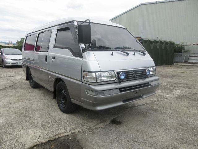 2010年得利卡 客貨版 里程保證12萬多 一手車 車美好開 可全貸 歡迎賞車  第3張相片