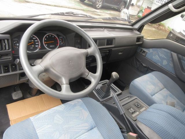 2010年得利卡 客貨版 里程保證12萬多 一手車 車美好開 可全貸 歡迎賞車  第11張相片