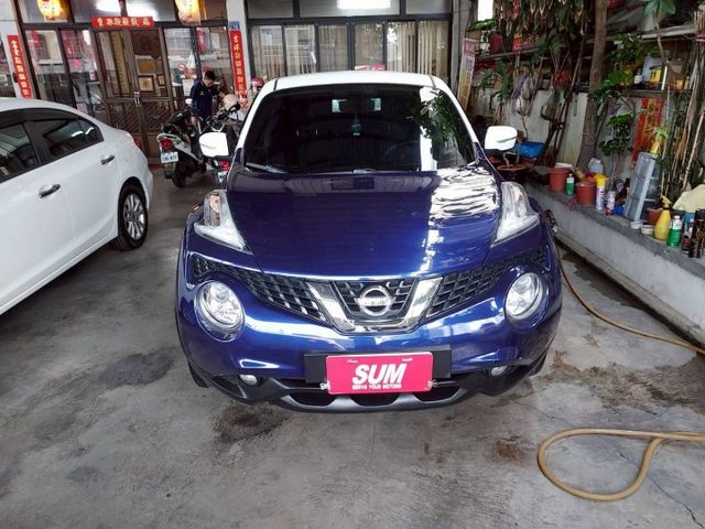 英倫版~自然進氣1.6L~I-key~定速~恆溫~循跡防滑~多功能影音~倒車顯影～歡迎預約賞車~輕鬆全額貸~  第1張相片