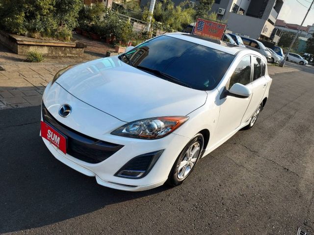 ~天窗~恆溫~多功能影音~倒車影像~熱門5門小車~場內小車多台~輕鬆全額貸~  第2張相片