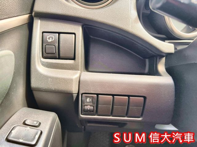 2013 MAZDA 5 七人座尊爵型 家庭出遊首選｜靈活七人座｜側滑門超便利  第16張相片