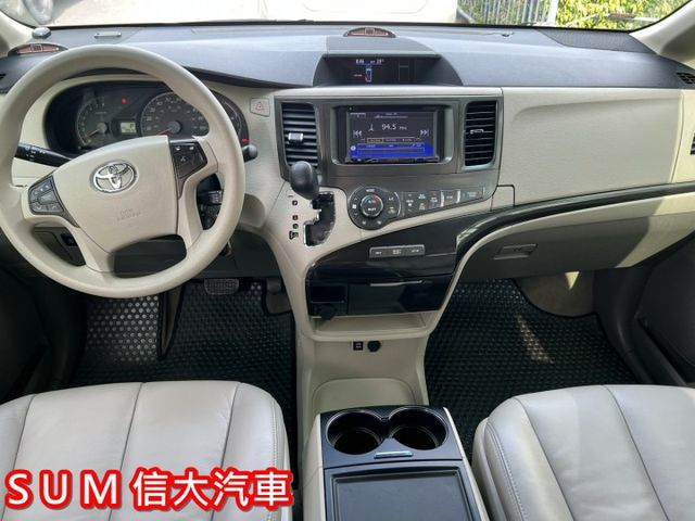 2014年 TOYOTA SIENNA LE 8人座大空間.里程保證.有認證  第9張相片
