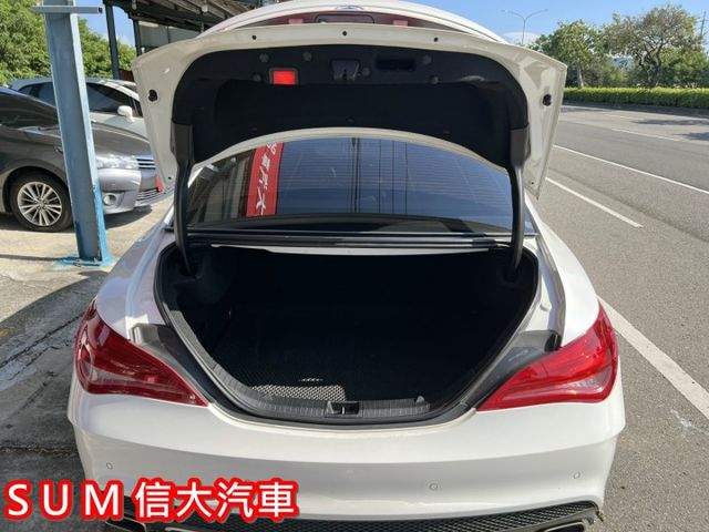 經典外型 × 豪華質感 × 運動駕馭 喜歡 Mercedes-Benz 的你，這台 CLA200 絕對值得一看  第8張相片