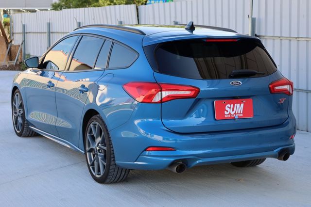 2021年式 ST Wagon 一手車 原鈑件原廠保養 里程保證 ACC IKEY 抬頭顯示器  第6張相片