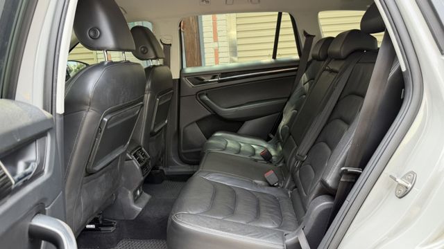 1.5 TSI豪華菁英版 原鈑件 定期保養 里程保證 ACC跟車 IKEY 360環景 電尾門  第3張相片