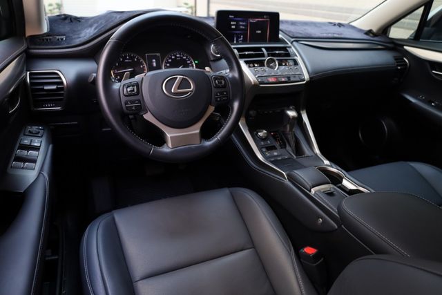 2020年式 菁英版 原鈑件 定期保養 里程保證 ACC跟車 IKEY摸門 盲點  第11張相片
