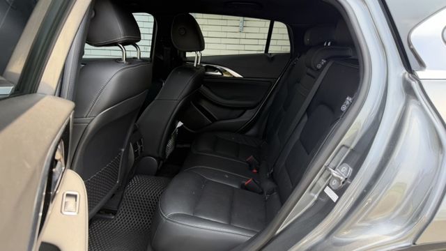 1.6t風尚版 僅跑三萬九 原鈑件 定期保養 里程保證 全景天窗 跟車系統 盲點 電動記憶座椅  第3張相片
