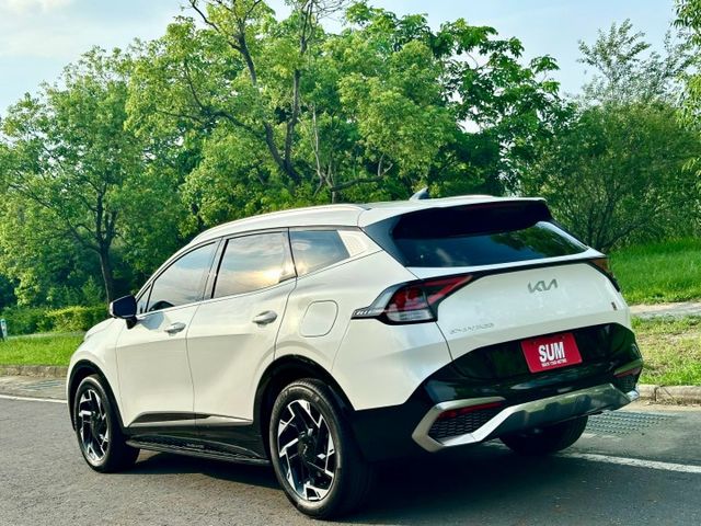 SPORTAGE APEX 一手車實跑11萬4里程保證 ACC跟車 車道維持輔助 電尾門 換檔撥片 環景攝影 盲點偵測  第4張相片