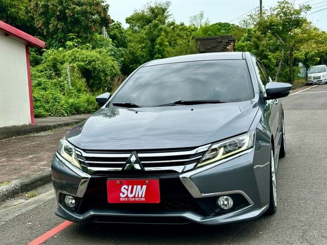 時尚型 一手車實跑16萬7里程保證 IKEY 定速巡航 恆溫空調 盲點偵測 影音主機 倒車顯影 循跡防滑  第1張相片
