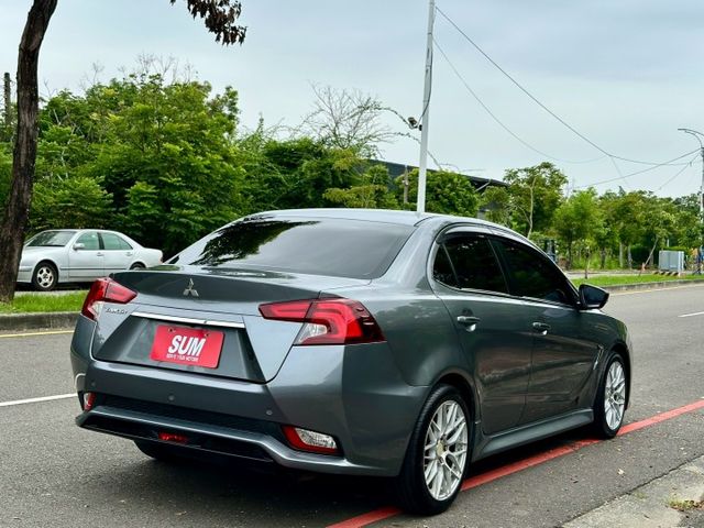 時尚型 一手車實跑16萬7里程保證 IKEY 定速巡航 恆溫空調 盲點偵測 影音主機 倒車顯影 循跡防滑  第3張相片