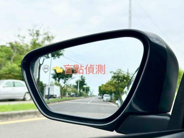 時尚型 一手車實跑16萬7里程保證 IKEY 定速巡航 恆溫空調 盲點偵測 影音主機 倒車顯影 循跡防滑  第17張相片