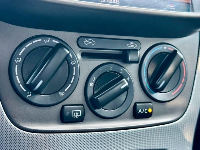 一手車原廠紀錄實跑18萬里程保證 定速巡航 影音主機 倒車顯影 衛星導航 前後駐車雷達 抬頭顯示器  第18張相片