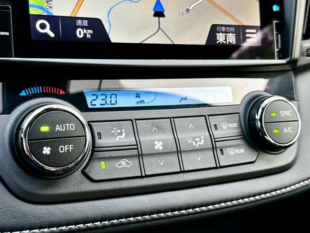 2.0頂級 一手車實跑12萬7里程保證 ACC跟車 車道偏離警示 倒車顯影 衛星導航 數位電視 駕駛座電動椅 LED頭燈  第17張相片