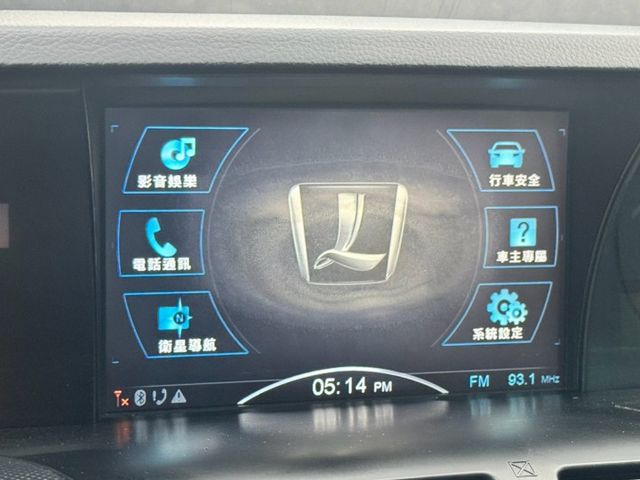 7人座便宜配備好的豪華好車  第13張相片
