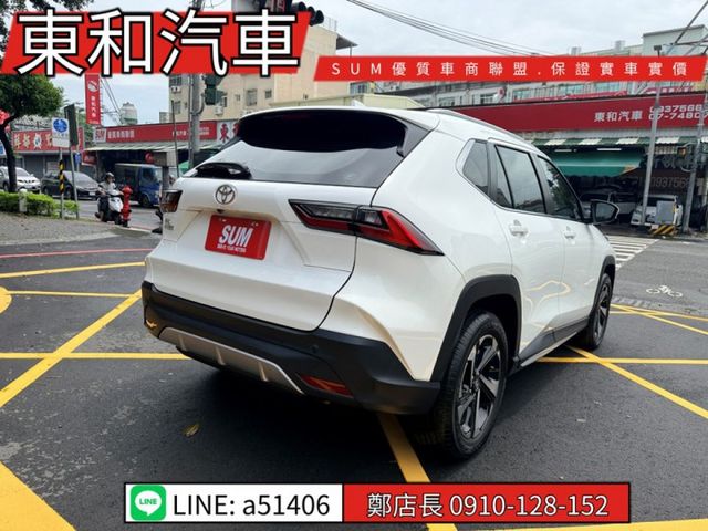 可全貸~頂級潮玩版~8安~電尾門~ACC~盲點~數位儀表~  第10張相片