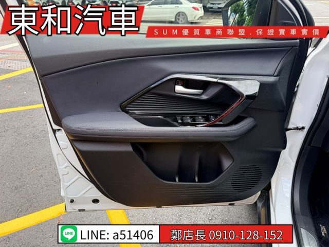 可全貸~頂級潮玩版~8安~電尾門~ACC~盲點~數位儀表~  第11張相片