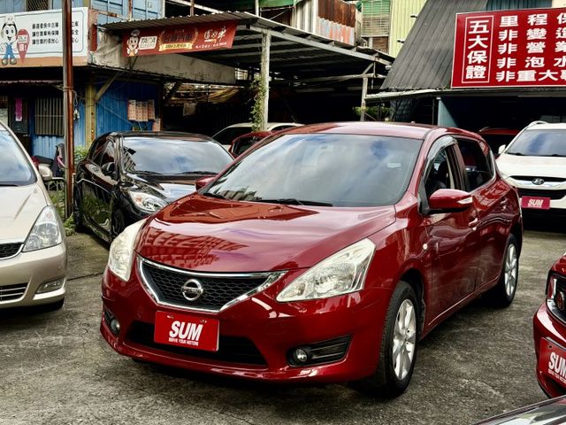 ✓新手代步 ✓掀背小車 ✓省油通勤首選 ✓車室空間寬敞 ✓CVT順暢好開  第2張相片