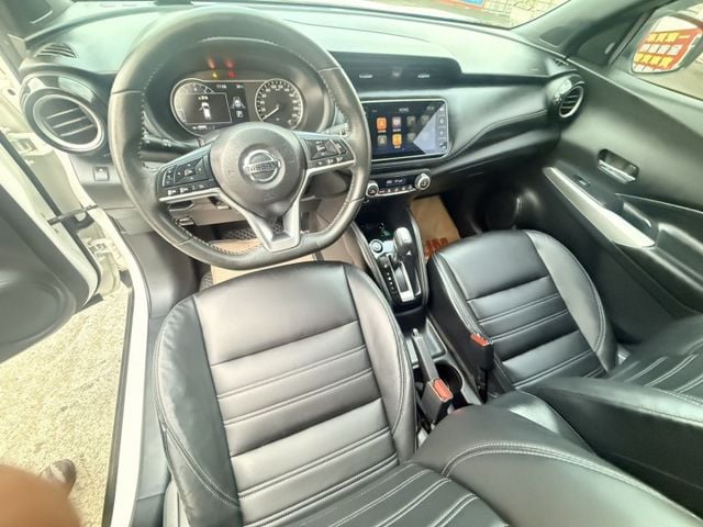 智行旗艦版  恆溫  I-KEY  360度環景  里程保證3萬km 全車原鈑件  第8張相片