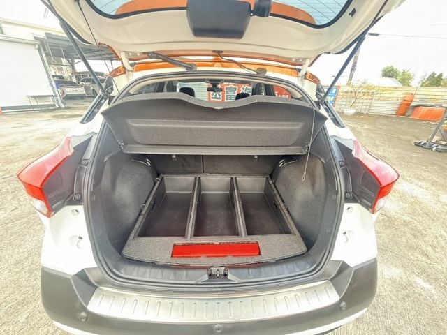 智行旗艦版  恆溫  I-KEY  360度環景  里程保證3萬km 全車原鈑件  第17張相片