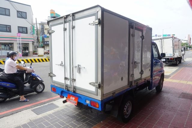 (零下20度) 2017年 菱利冷凍車 / 全車水噹噹 / 零頭款.可全額貸款  第5張相片