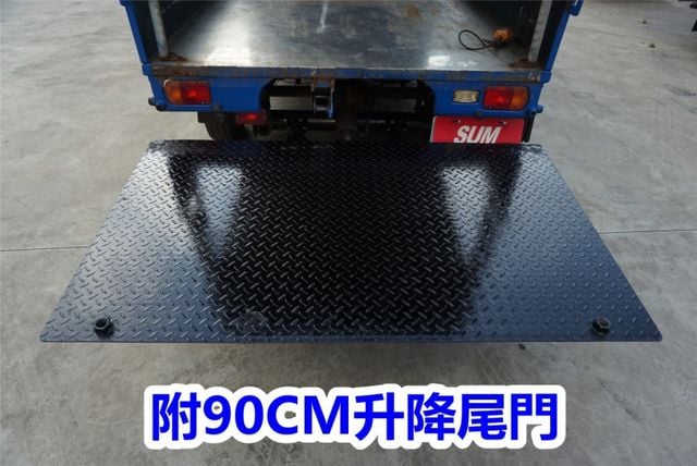 (附90公分尾門+布篷) 2012年 菱利貨車 / 全車水噹噹 . 零頭款.可全額貸款  第9張相片