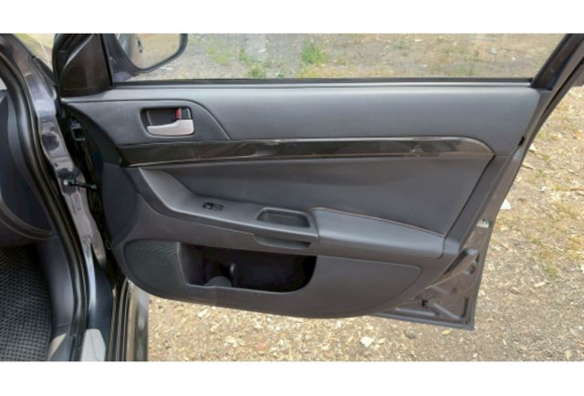 2013 Mitsubishi Lancer Fortis 1.8 經典型  第4張相片