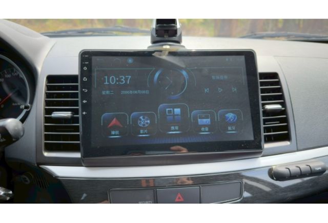 2013 Mitsubishi Lancer Fortis 1.8 經典型  第11張相片