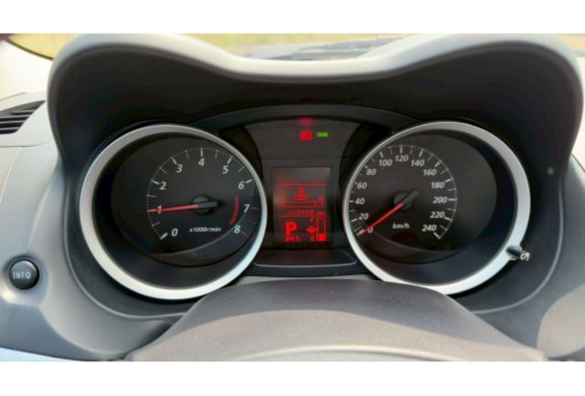 2013 Mitsubishi Lancer Fortis 1.8 經典型  第17張相片