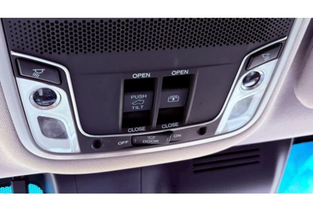 2020 Honda CR-V 1.5 S 銀色 全景視野天窗  第10張相片