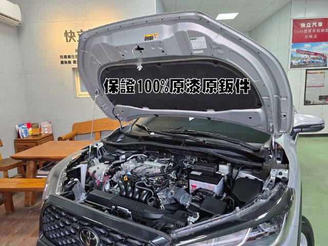 快立嚴選❱❱❱ⓎⒺⓈ認證車2024年型式【豪華版】極光銀✴僅跑四萬七❏原漆原鈑件❏全速域❏無線CARPLAY主機❏可全貸  第7張相片
