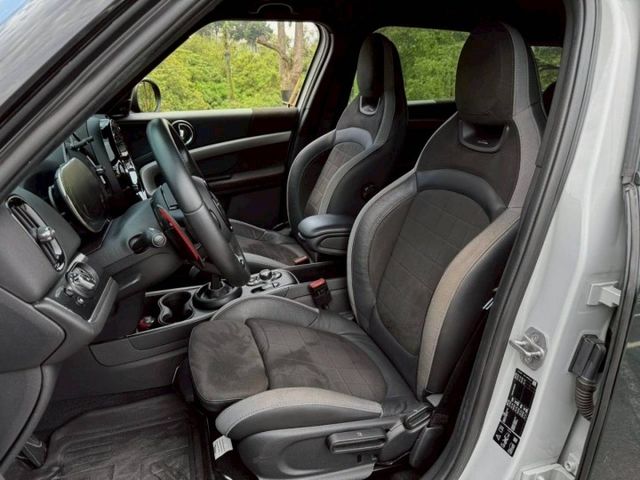 Countryman JCW ALL4  原鈑  JCW大馬力四輪驅動 性能在進化  第8張相片