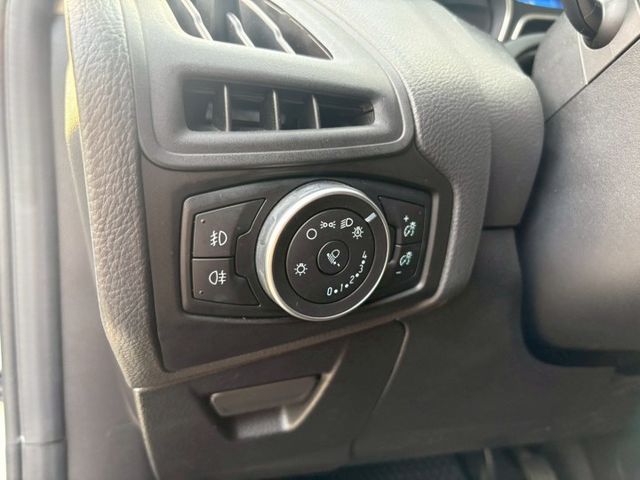 Focus 1.6 汽油時尚型 原鈑 安全的便宜代步車 小排量輕鬆保養省油  第10張相片