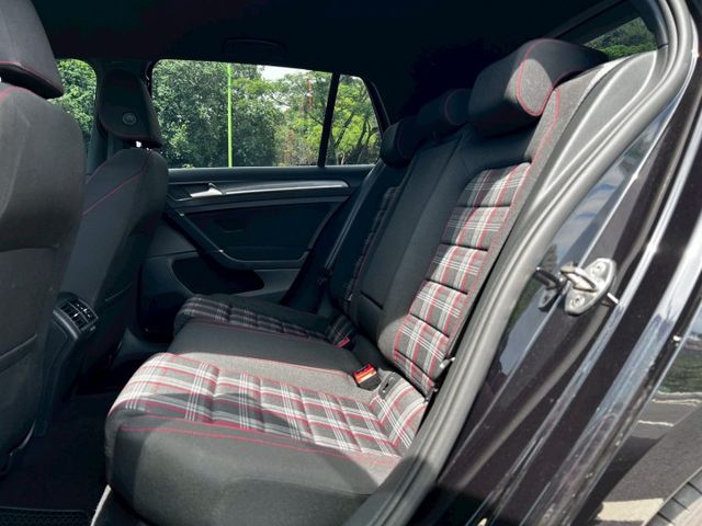 Golf GTI (小P)  原鈑  19年式整套跟車系統 鋼砲經典，GTI 之名從未讓人失望  第10張相片
