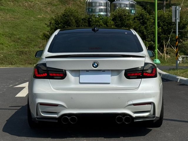 2013 320i 原鈑件 M3化 車況棉 油底殼耗材剛更新 無漏油漏水  第3張相片
