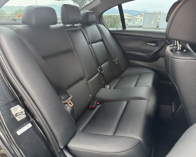 潔承汽車｜318d｜2.0｜柴油｜渦輪增壓｜電動天窗｜全車原鈑件｜只跑11萬｜認證車  第14張相片