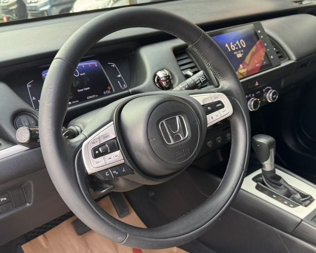 潔承汽車｜FIT｜1.5｜汽油版｜ACC跟車｜車偏警示｜Apple CarPlay ｜只跑7.8萬｜認證車  第7張相片