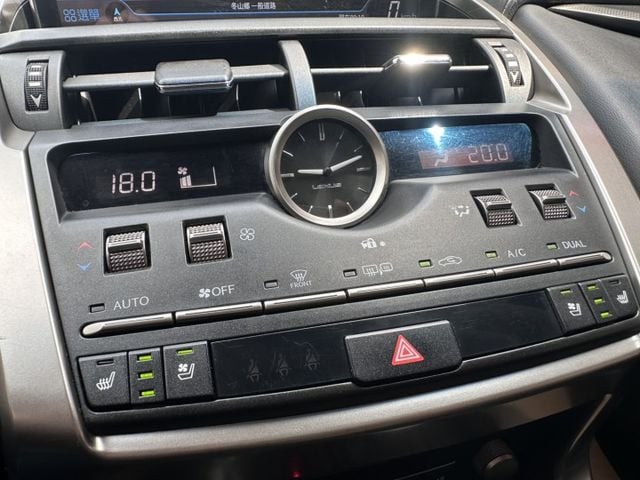潔承汽車｜NX300｜2.0｜豪華版｜小改款｜安卓主機｜衛星導航｜盲點偵測｜ACC跟車｜只跑9.8萬｜認證車  第7張相片