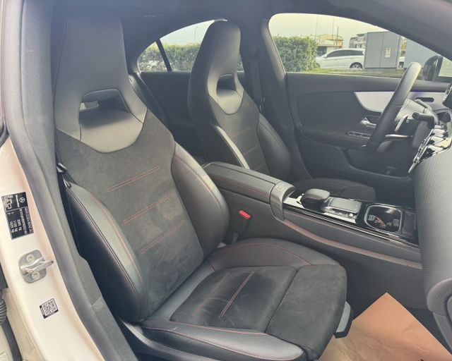潔承汽車｜CLA250｜2.0｜4MATIC｜AMG套件｜全景天窗｜氣氛燈｜盲點偵測｜ACC跟車｜只跑3.2萬｜認證車  第17張相片