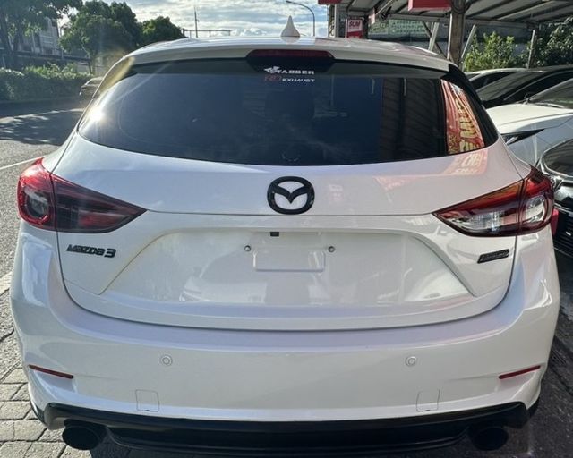 潔承汽車｜MAZDA 3｜2.0｜5D｜一鍵啟動｜衛星導航｜排氣管含閥門｜僅跑13.4萬｜認證車  第3張相片