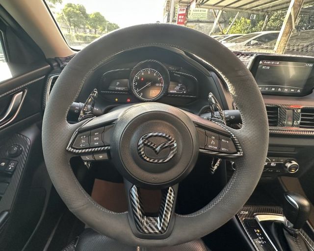 潔承汽車｜MAZDA 3｜2.0｜5D｜一鍵啟動｜衛星導航｜排氣管含閥門｜僅跑13.4萬｜認證車  第10張相片