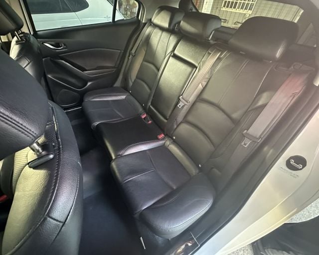 潔承汽車｜MAZDA 3｜2.0｜5D｜一鍵啟動｜衛星導航｜排氣管含閥門｜僅跑13.4萬｜認證車  第13張相片