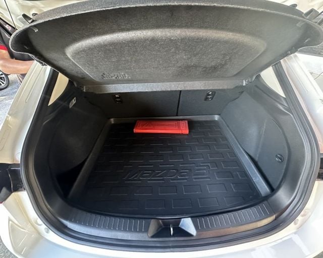 潔承汽車｜MAZDA 3｜2.0｜5D｜一鍵啟動｜衛星導航｜排氣管含閥門｜僅跑13.4萬｜認證車  第17張相片