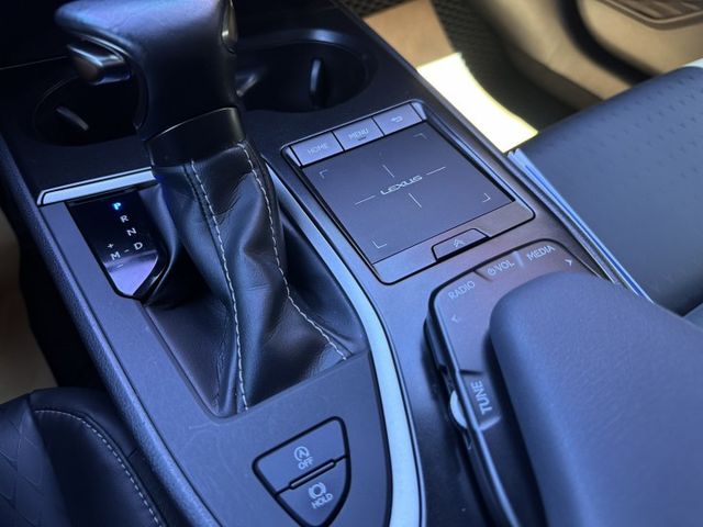 潔承汽車｜UX200｜2.0｜菁英Plus版｜I key免鑰｜LED頭燈｜ACC跟車｜僅跑8萬5｜認證車  第8張相片