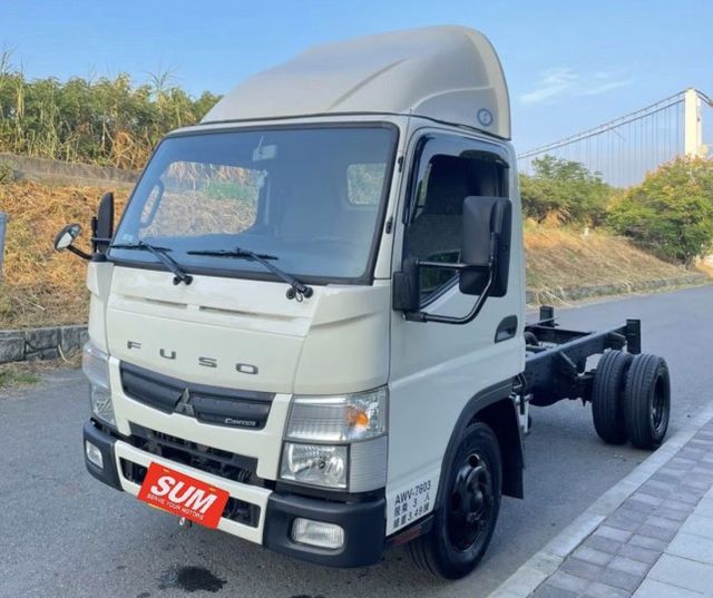 2015年中華 FUSO 堅達 加長11.5呎 底盤車  第2張相片